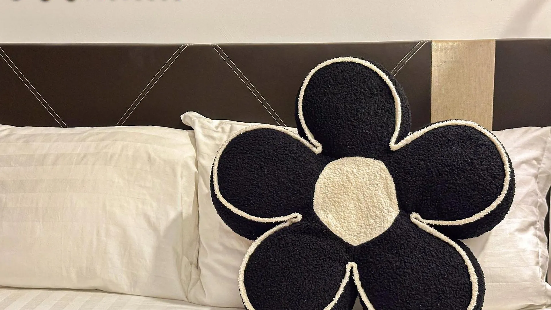 Premium&Cozy Studio Small Cinema Klcc Infinitypool Kuala Lumpur Apartment